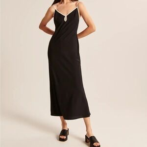 Abercrombie & Fitch Black and White Slip Maxi Dress Keyhole Size S